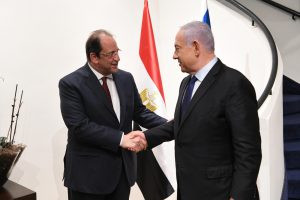 ראש הממשלה בנימין נתניהו וראש המודיעין המצרי
