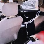 הרכב שנשדד על ידי החשודים ואותר על ידי השוטרים. צילום: דוברות המשטרה.