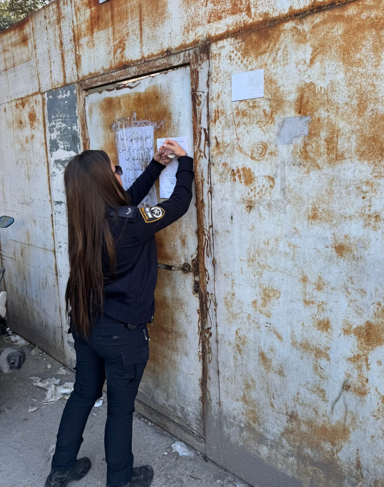 כל הכבוד! סגירת בתי עסק במזרח ירושלים. צילום: דוברות משטרת ישראל