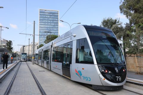 הרכבת הקלה בקו הירוק