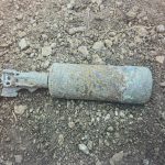 חבלני משטרת מחוז ירושלים פועלים לנטרול נפל תחמושת ישן שאותר ביער אשתאול, צילום: דוברות משטרת ישראל